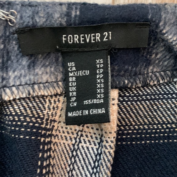 Navy blue and white plaid mini skirt - Picture 2 of 2